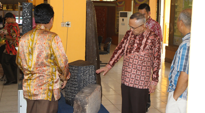 Plt Gubernur Riau Yakin Bisa Menyerap APBD Riau 2014
