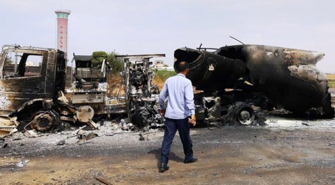 2 Tewas, 12 Pesawat Hangus Setelah Bandara Libya Digempur Roket