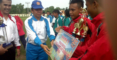 Bengkalis Juara Bupati Cup 2014 kejuaraan sepakbola antar pelajaran Setelah Bungkam Pinggir