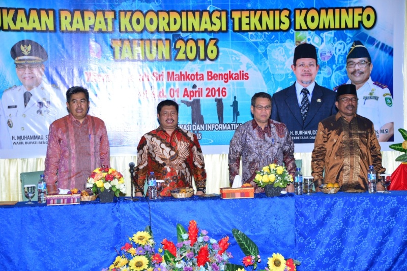 Buka Rakornis Kominfo se-Riau di Bengkalis, Bupati: Melek Informasi, Membuka Keterbatasan Dunia