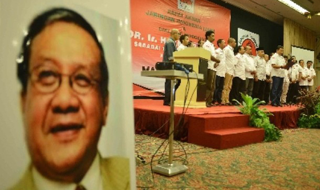 Penasehat Timses Akbar Tanjung : Prabowo-Hatta Ingin Menang dengan Terhormat
