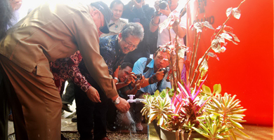 APP-MAB.Unesco-LIPI Serahkan Instalasi Penjernihan Air Gambut Tanjung Leban